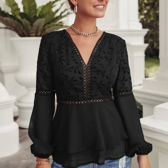 Boho embroidered lace insert lantern sleeve blouse - Picture 2 of 6